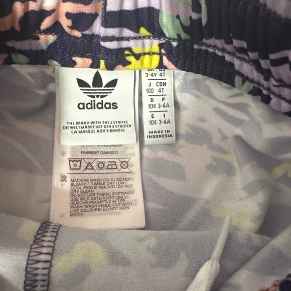 Adidas sweat pants - Picture 2 of 3